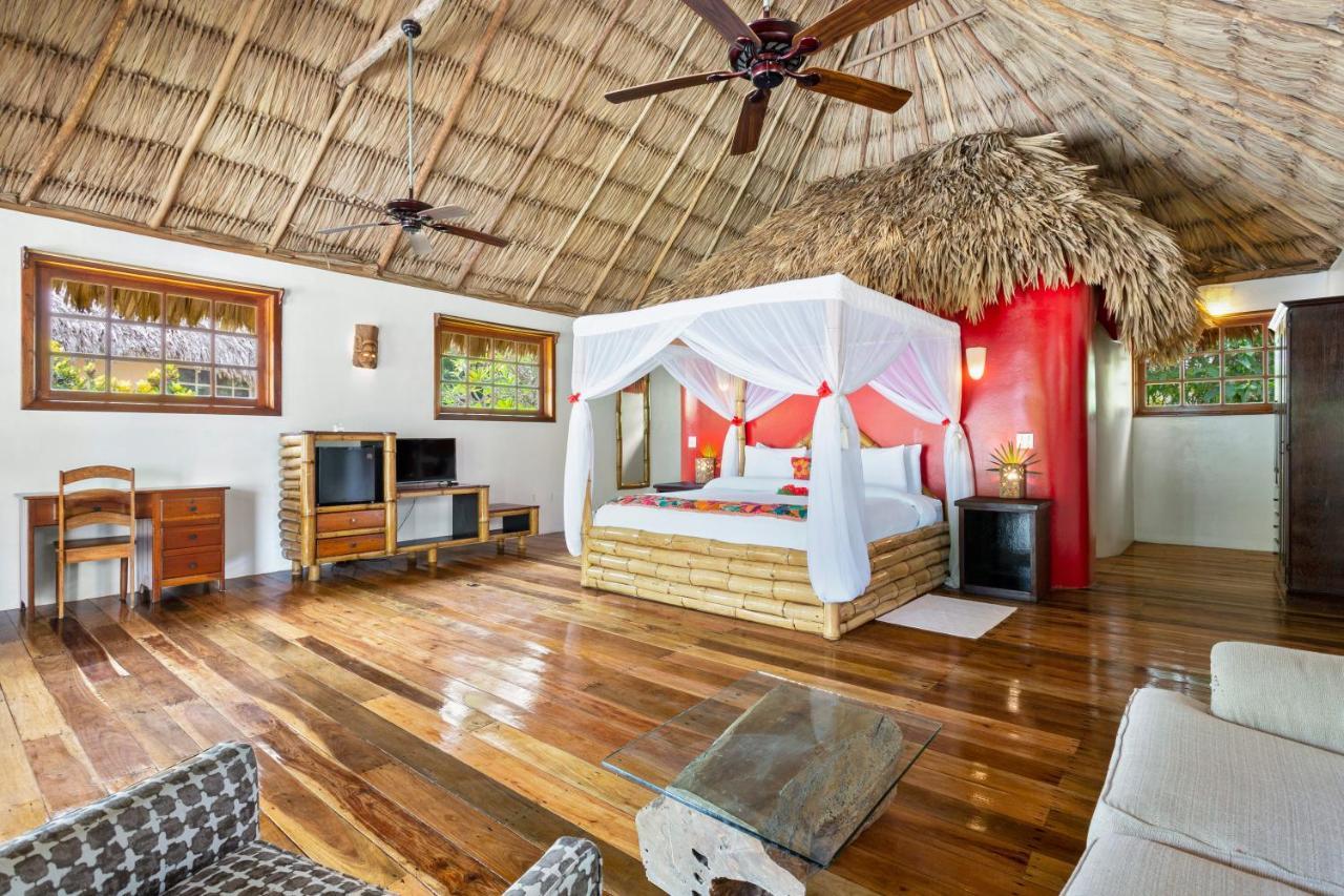Portofino Beach Resort-An Authentic Island Escape! San Pedro  Bagian luar foto
